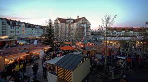 28. Vorweihnachtlicher Kathrein-Markt<br>im Räter-Einkaufs-Zentrum Heimstetten!